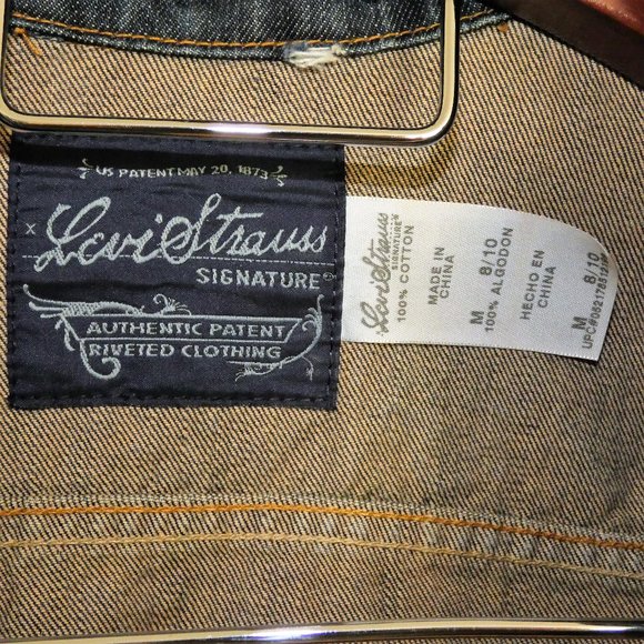 Levi's Signature Distressed Denim Trucker Jacket - Picture 2 of 5